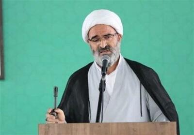 امام جمعه سمنان: مسئولان در شرایط دشوار باید چند برابر تلاش کنند - تسنیم