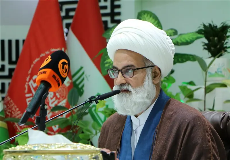 امام شهید غرق در خدمترسانی و خدمت به مردم بود/انقلاب منزوی هدف دشمن - تسنیم