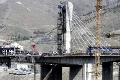 آغاز بررسی کارشناسی بازسازی پل B1 کرج/ ۳ همت برای تخریب و بازسازی نیاز است