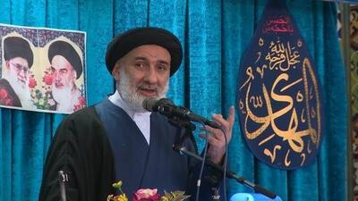 مسئولان باید با اتکا به پشتوانه مردمی، با شجاعت در مسیر خدمت حرکت کنند