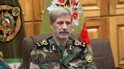سرلشکر حاتمی: توان دفاعی ایران معادلات دشمنان را تغییر داد/ ملت ایران تسلیم نمیشود