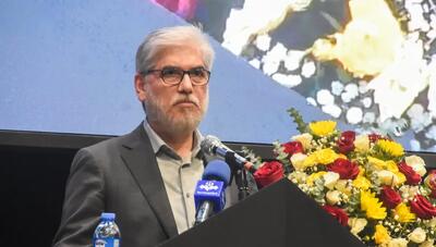 وزیر علوم: صنعت سراغ دانشگاه نمیآید؛ فرهنگ صنعتی باید تغییر کند