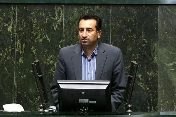  انتقاد دبیر کمیسیون اجتماعی مجلس از پلیس به خاطر تعلل در صدور گواهینامه موتورسیکلت زنان