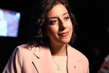 جنجال گردنبند ستاره داوود وزیر فلسطینی تبار سوئد - اکونیوز