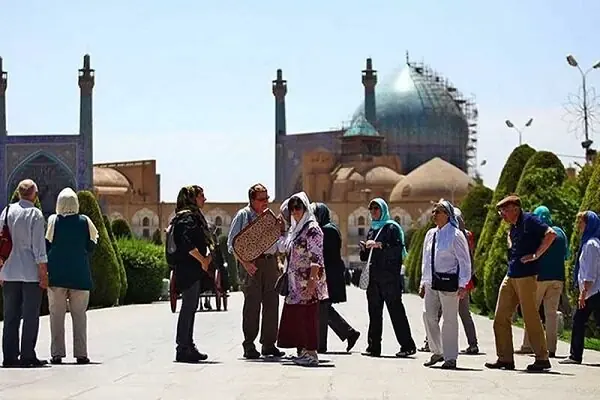 کارت بانکی ویژه گردشگران خارجی در ایران صادر میشود - اکونیوز