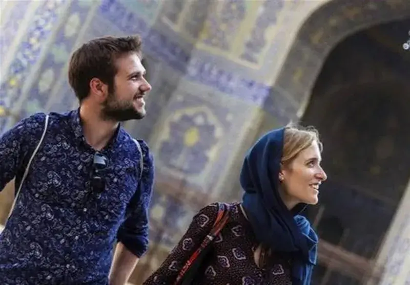 کارت بانکی ویژه گردشگران خارجی در ایران صادر میشود