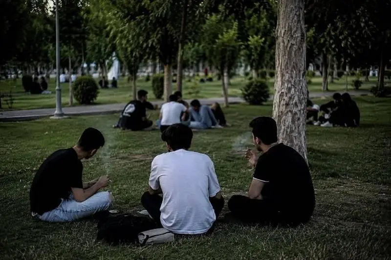 چالشی در گیلان: دود «گُل» در پارکها و اماکن عمومی | انصاف نیوز
