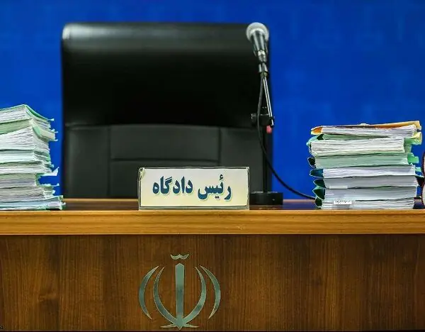 افشای خیانت شوهر با کار گذاشتن دوربین مداربسته در خانه
