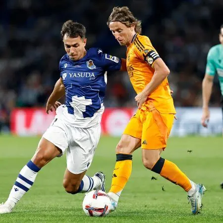 رئال مادرید به دنبال تقویت خط میانی با زوبیمندی