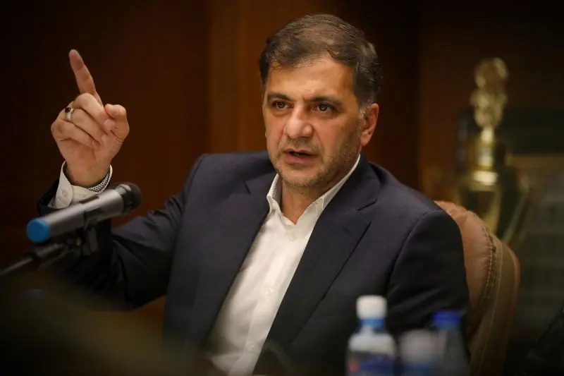 کریمی: با حضور هاشمنژاد و حسینزاده در تیم امید موافق نیستیم