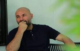  بختیاری‌زاده: بازیکن فیکسم را نیمکت‌نشین می‌کنم تا تنبیه شود | بخاطر یک گل به کسی جایزه نمی‌دهم