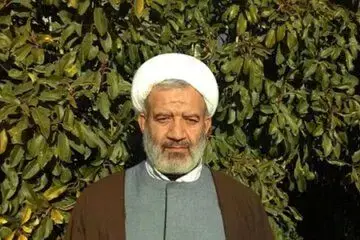 فردی که به علی مطهری در باره حجاب پاسخ داد، یک روحانی نماست