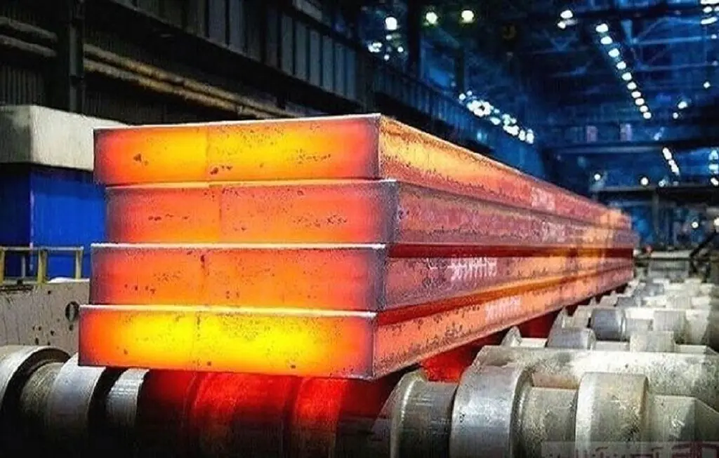 خط تولید ۲۰۰ هزار تنی صدر فولاد خرمآباد آماده فعالیت است
