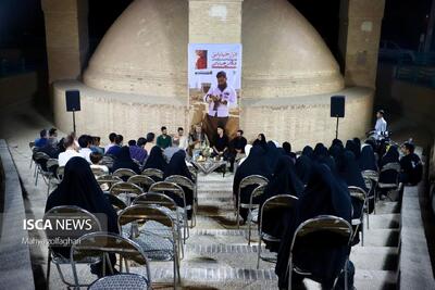 روایت زندگی شهید مدافع امنیت حسین سرسنگی بع مناسبت روز عکاس در قرار خیابانی یزد