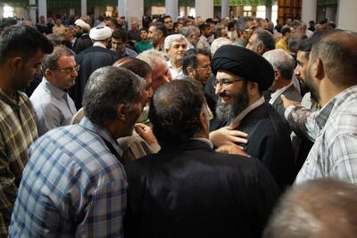 پیوند نسلها؛ روایت تصویری از حضور مردمی در نماز جمعه زنجان