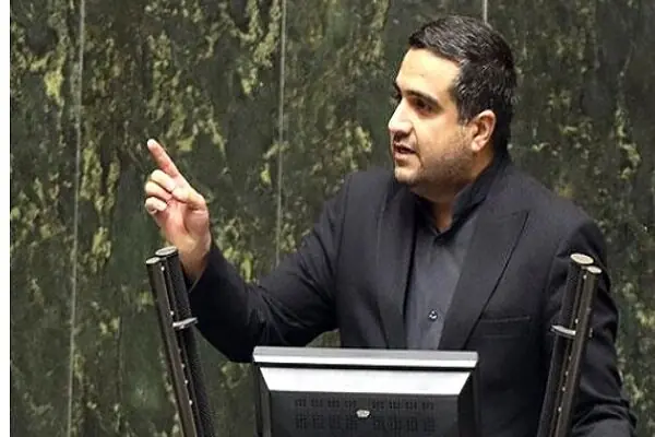 دولت کنونی، در هزینههای درمانی به رکورد تاریخی رسیده است/ مبارزه با فساد ارزی، تنها راه نجات نظام سلامت