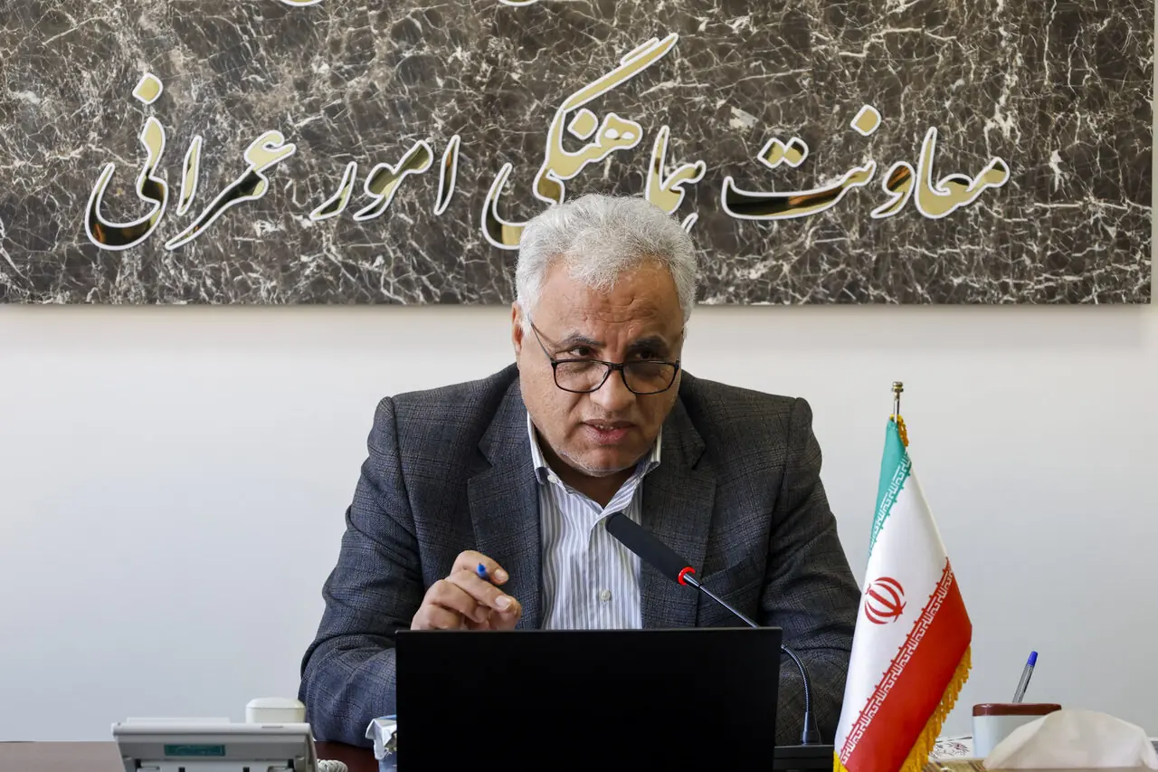 معاون استاندار: نسخههای کلیشهای برای مدیریت ناترازی انرژی در فارس پاسخگو نیست
