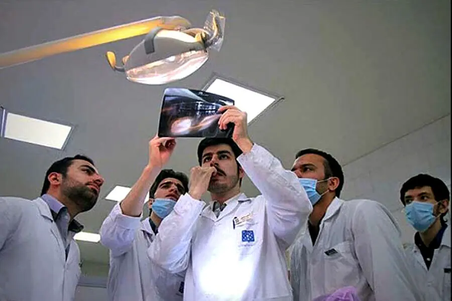 تحصیل بیش از ۷۵ هزار دانشجوی پزشکی در دانشگاهها/اعلام نتایج آزمون ارتقای دستیاران به زودی