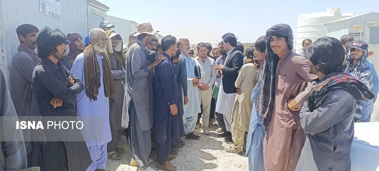 مطالبات کارگران بومی پروژه نیروگاه خورشیدی سراوان در مسیر پیگیری
