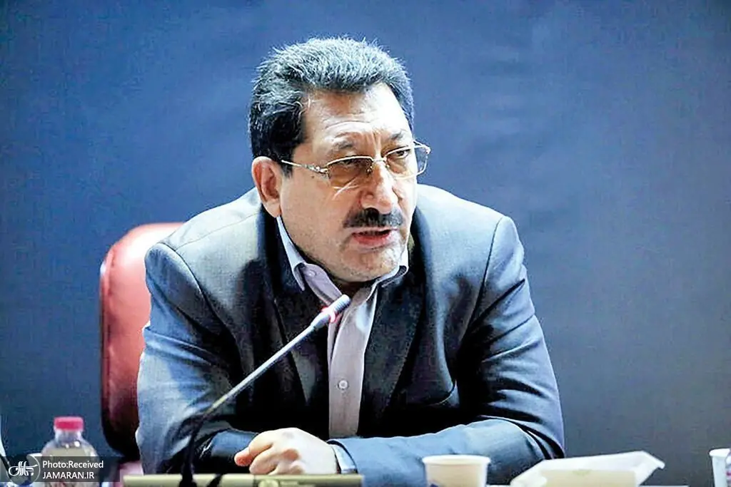وزیر صمت: صنایع در توسعه نیروگاههای خورشیدی و تامین آب مورد نیاز از دریای عمان و خلیج فارس فعال شدهاند