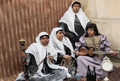 سفر در زمان؛ از «عکس یادگاری خواجه و خاصهتراش» تا «خرسواری در چهارباغ»
