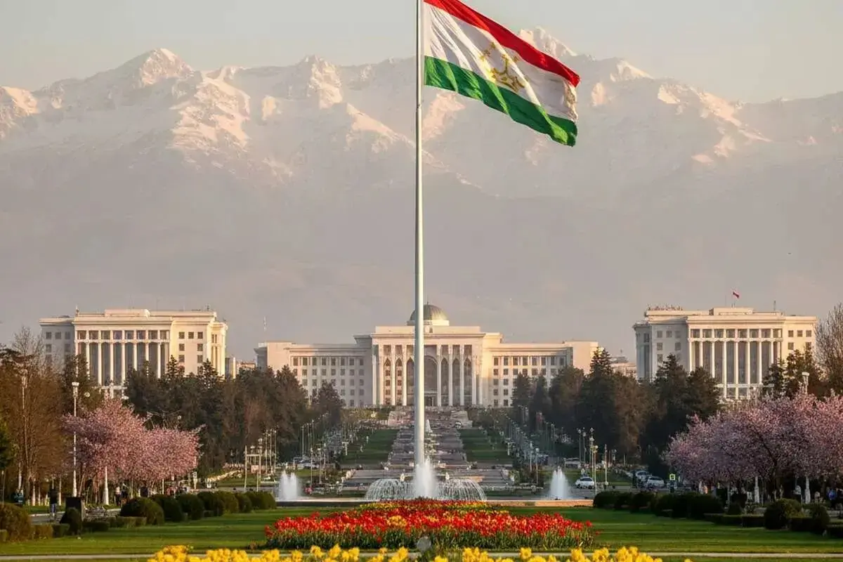 گرجستان از پیوستن به تحریمهای اتحادیه اروپا علیه ایران خودداری کرد