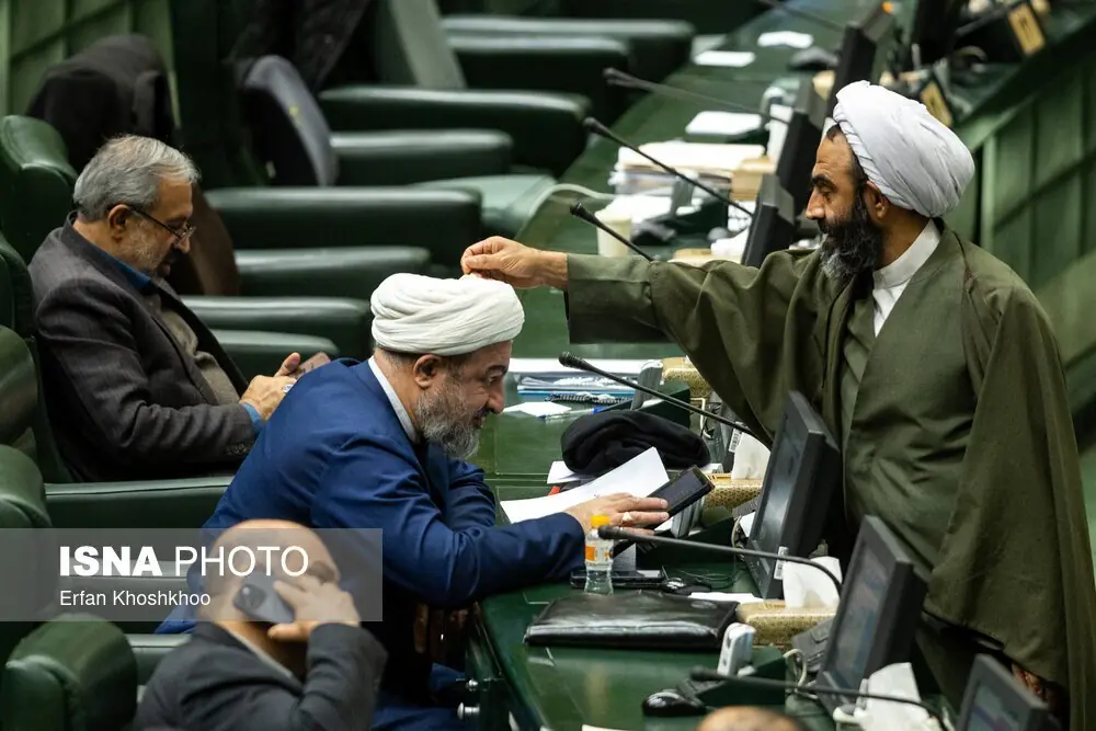 عضو جبهه پایداری از قالیباف دفاع کرد/ ماجرای تحریف سخنان رییس مجلس در سفر به عراق چه بود؟