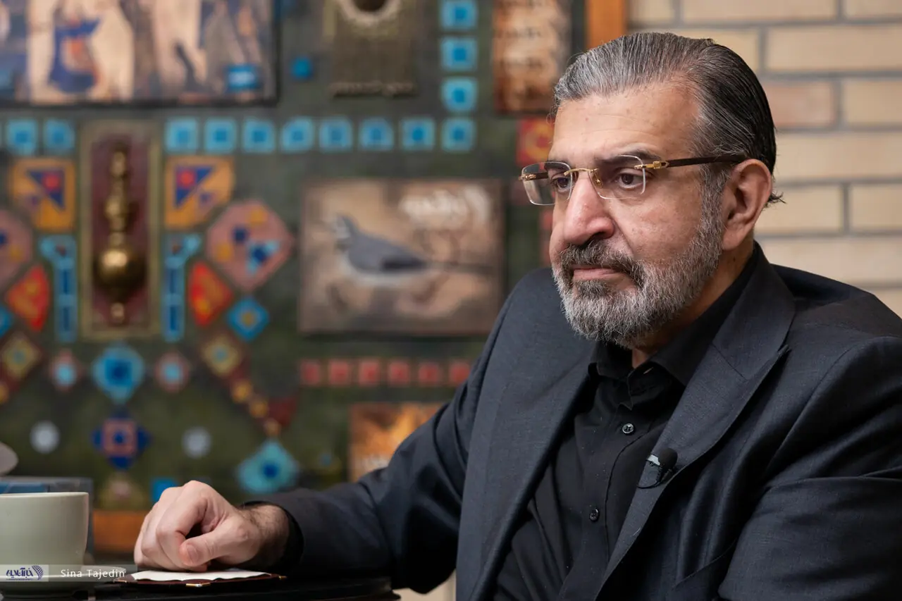 واکنش صادق خرازی به مواضع برادرش علیه دولت/ مسئولان خودشان و فرزندانشان را مهار کنند، مشکلی پیش نمیآید/ نفوذ در اندیشههای امنیتی به وفور هست