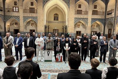 آیین قرائت سوگند و اعطای پرچم به پرچمداران کاروان ایران برگزار شد