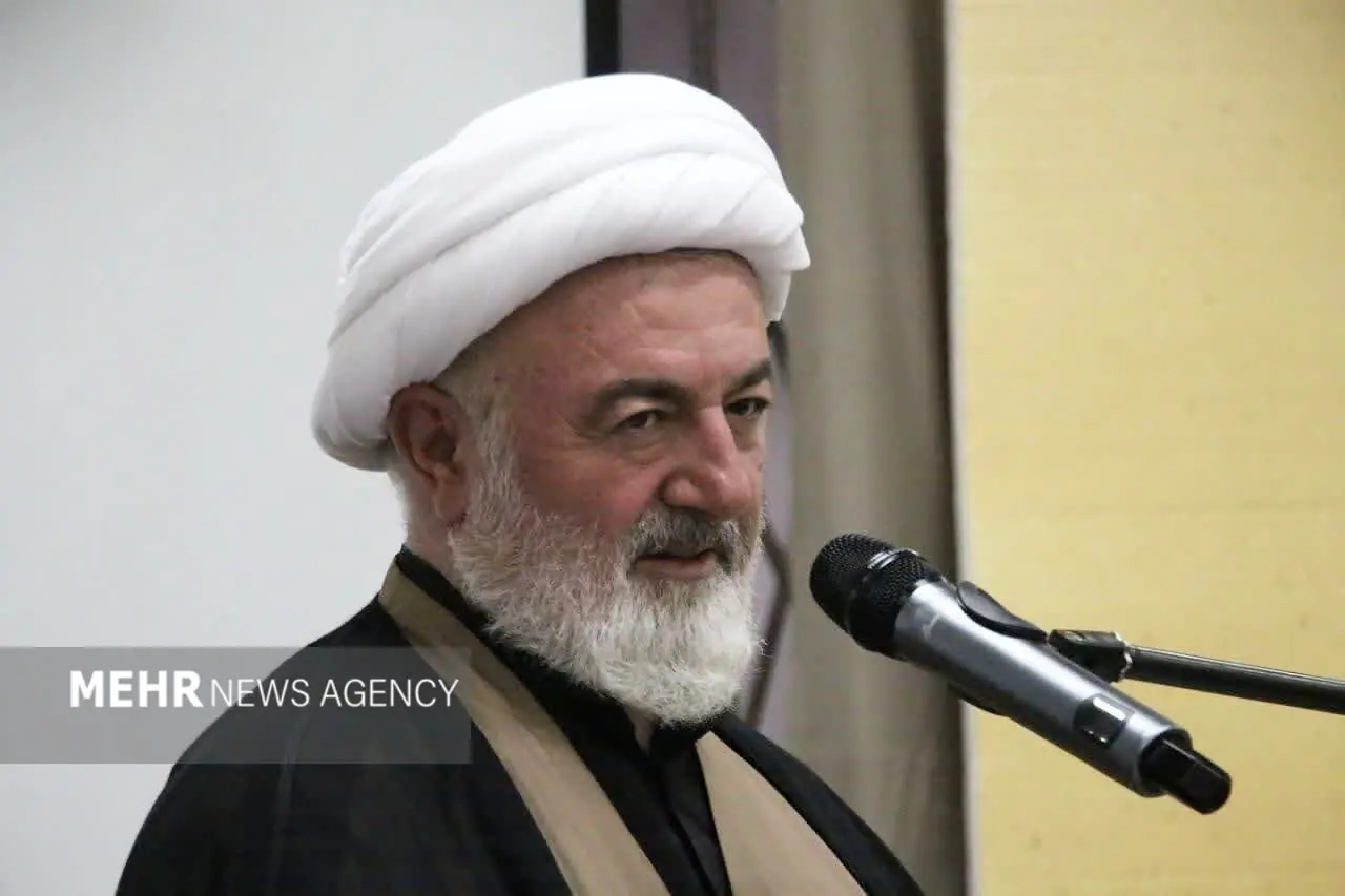 امام جمعه شاهرود: مساجد همچنان انقلابی و پای کار هستند
