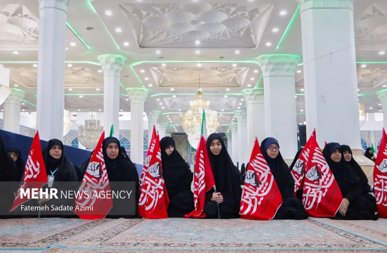  اجتماع بزرگ بانوان در بیعت با امام زمان (عج) در مسجد جمکران