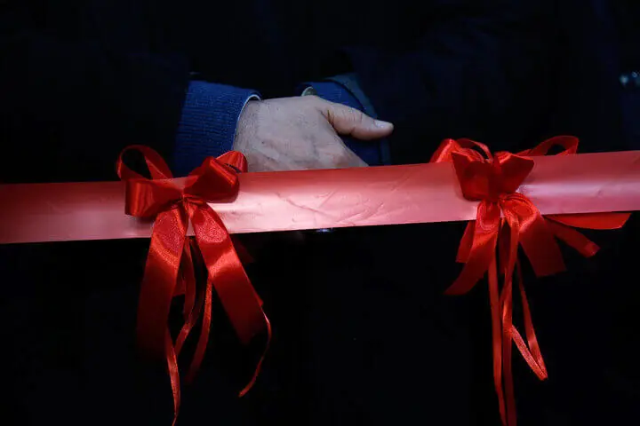 فرخی: ۸ پروژه سلامت در اسفراین افتتاح و کلنگزنی میشود