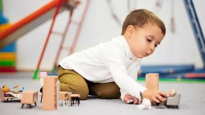 ۵ بازی ساده برای تقویت مهارتهای حرکتی نوزاد