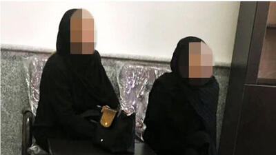 سرقت طلا توسط 2 زن مسلح از زن آرایشگر + فیلم بازداشت و گفتگو با مالباخته