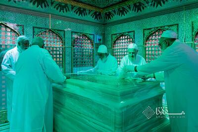 گزارش تصویری: آیین غبارروبی ضریح مطهر امام رضا(ع)