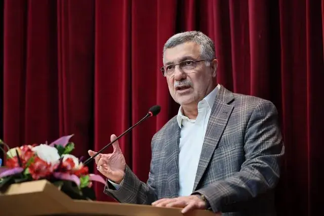 واکنش وزیر بهداشت به ادعای تحریم نبودن دارو