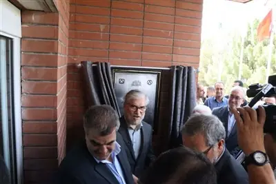 وزیر علوم دو طرح فناورانه دانشگاه سمنان را افتتاح کرد - تسنیم