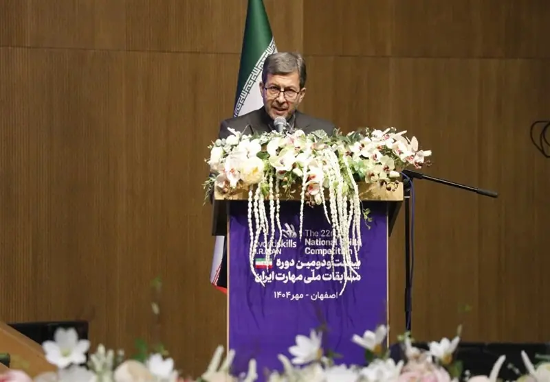 جامعهای که گفتوگو را بیاموزد، عاقلتر و آرامتر خواهد بود - تسنیم