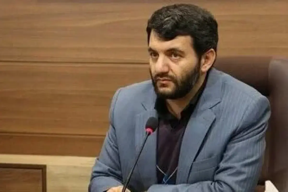 روزنامه اصولگرا: وزیر عزل شده توسط رئیسی با این حرفهای بیربط، پز رزومهاش را هم میدهد