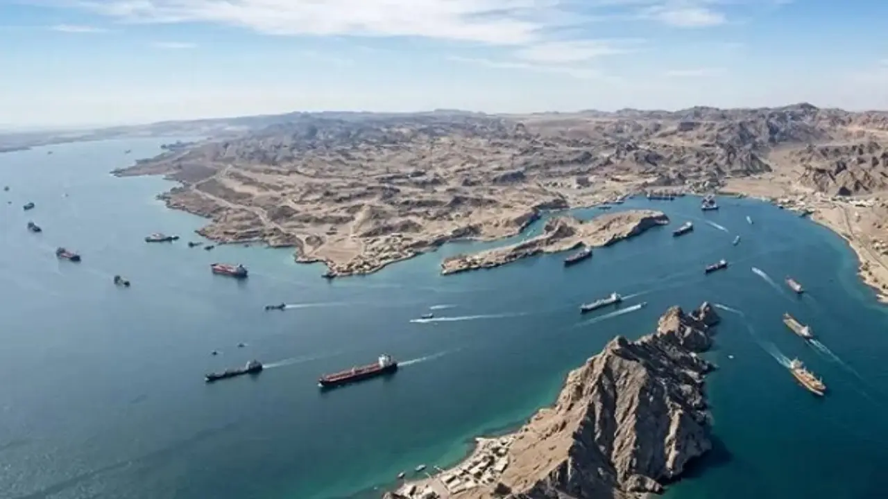  تنگه هرمز؛ میدان نبرد حقوق و اقتدار
