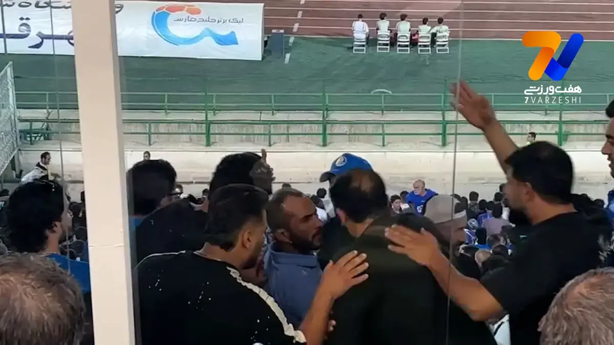 سپاهان باعث درگیری هواداران استقلال شد!