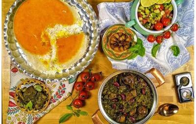 در ادامه، مهمترین فوتوفنهایی را بررسی میکنیم که به شما کمک میکنند قورمهسبزی را با عطر و طعم اصیل، رنگ زیبا و لعاب کافی آماده کنید؛ نکاتی کاربردی که میتوانند نتیجه پخت خانگی را به یک خورشت حرفهای و مجلسی نزدیک کنند.
