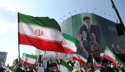 بلومبرگ: ایران راههای زیادی برای تلافیِ تحریمهای آمریکا دارد | آخرین خبر