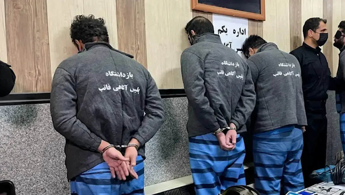 یک لکه خون راز سرقت مسلحانه یک میلیارد تومانی در شمال تهران را فاش کرد