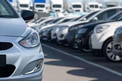 تاثیر افزایش قیمت بنزین بر قیمت خودرو/ گرانی جزئی بنزین مردم را به سمت خودروهای جدید نمیبرد/ افزایش کیفیت بنزین تا ۵۰ درصد از مصرف سوخت میکاهد