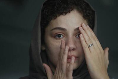 ماجرای زنی که ازدواج می کند اما در برقراری رابطه... | داستان فیلم ایرانی
