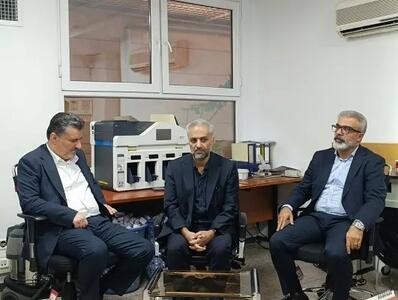 مشتریان، سرمایههای اصلی بانک رفاه کارگران هستند