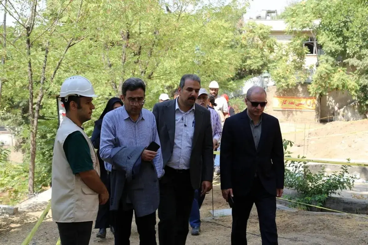 بازدید نمایندگان وزارت میراثفرهنگی از پروژه استحکامبخشی صاحبقرانیه