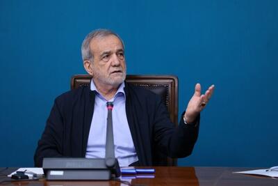 پزشکیان: صرفهجویی بنزین از دولتیها شروع شود/ضرورت برنامهریزی برای مصرف ماشینهای دولتی