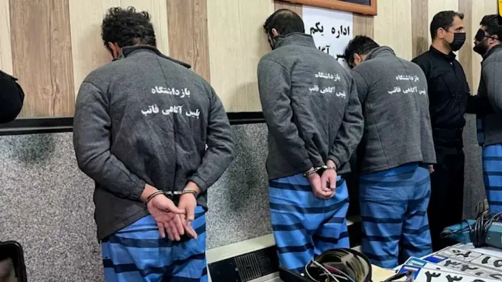 خون روی دیوار راز سرقت مسلحانه را فاش کرد